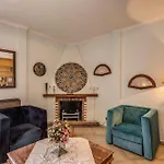 Piramide Terrace Bed & Breakfast