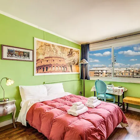 Piramide Terrace Oda ve Kahvaltı 3*