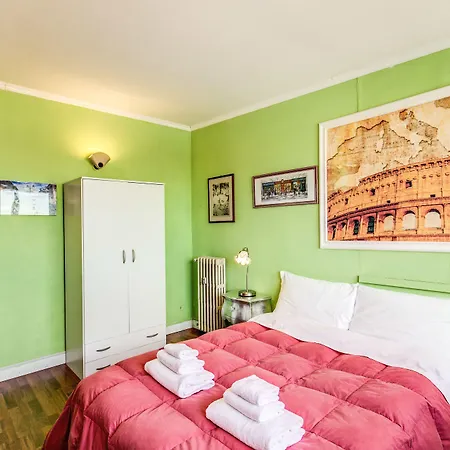 Oda ve Kahvaltı Piramide Terrace 3*