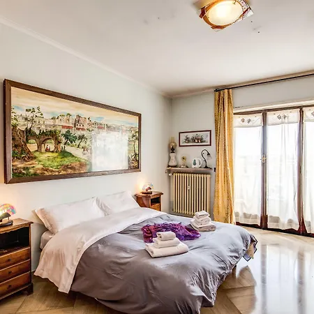 Piramide Terrace Oda ve Kahvaltı 3*