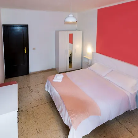 Piramide Terrace Oda ve Kahvaltı 3*