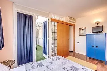 Piramide Terrace Rzym