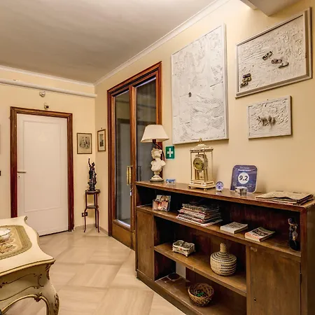 Piramide Terrace روما