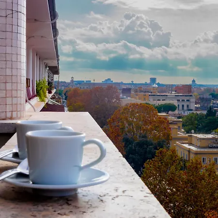 فندق مبيت وإفطار Piramide Terrace 3*