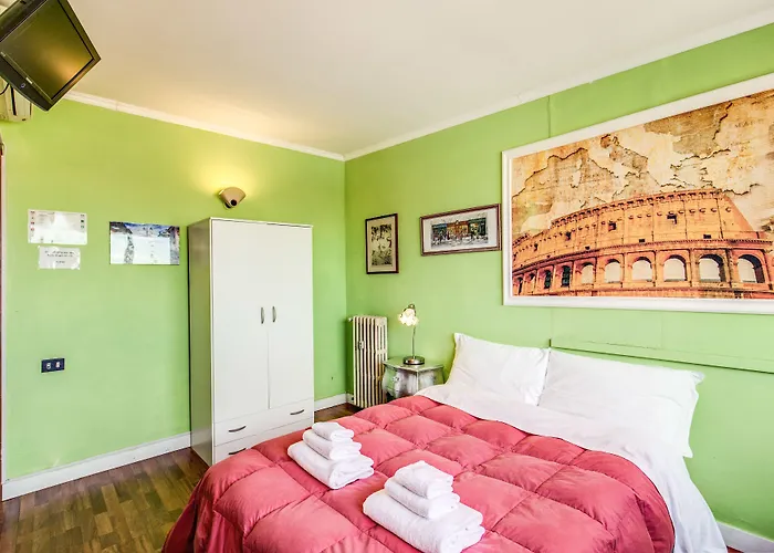 Oda ve Kahvaltı Piramide Terrace 3*