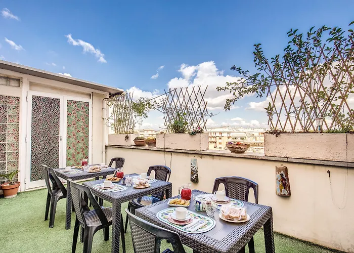 Oda ve Kahvaltı Piramide Terrace